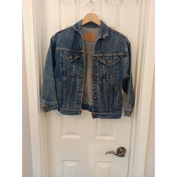 Women's Vintage 80's Levi's Trucker Denim Jacket With 4 Pockets Made In USA Med
